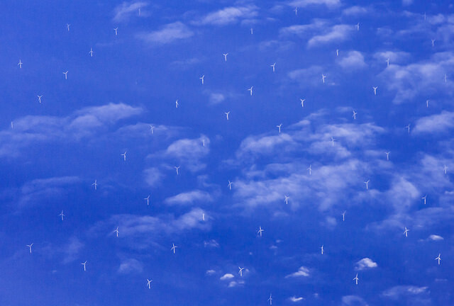 Potenciál k výrobě větrné energie nabízejí podle komise všechna evropská moře, od Severního a Baltského přes Středozemní až po Černé.