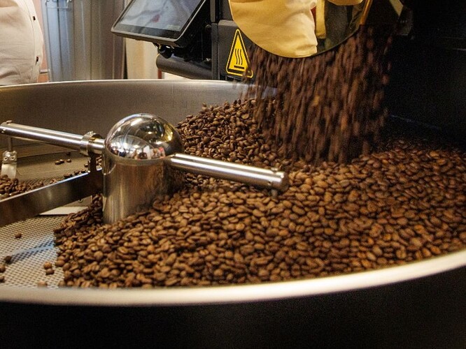 Vodíková pražička kávy v pražírně vídeňské firmy Julius Meinl. Vodíková pražička kávy v pražírně vídeňské firmy Julius Meinl.