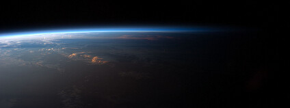 Západ Slunce Foto: NASA&apos;s Marshall Space Flight Center&apos; Flickr