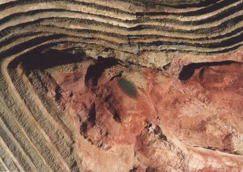 Důl na Bauxit, Gánt, Maďarsko